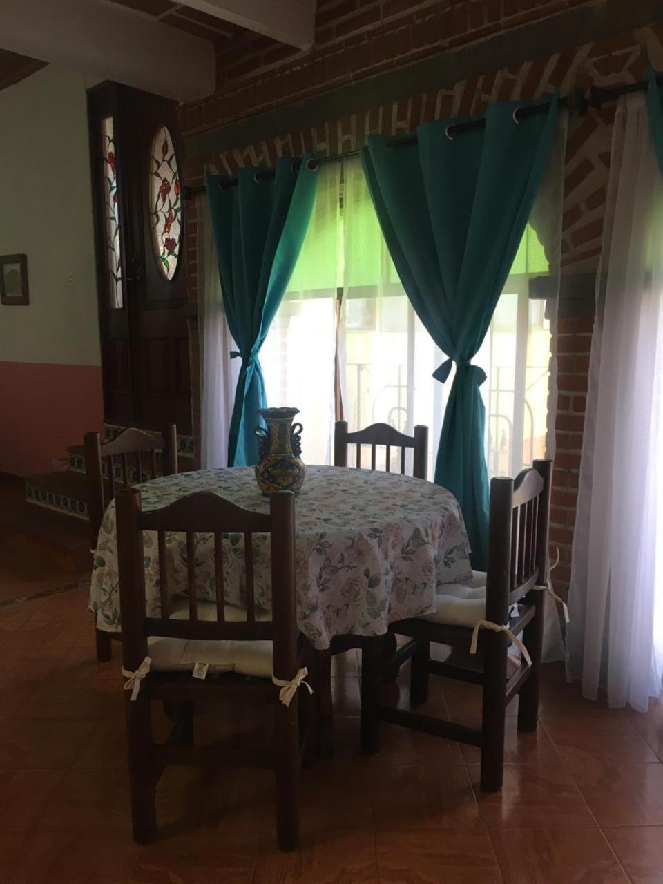 Olivos Habitacion Cuadruple 테키스키아판 외부 사진